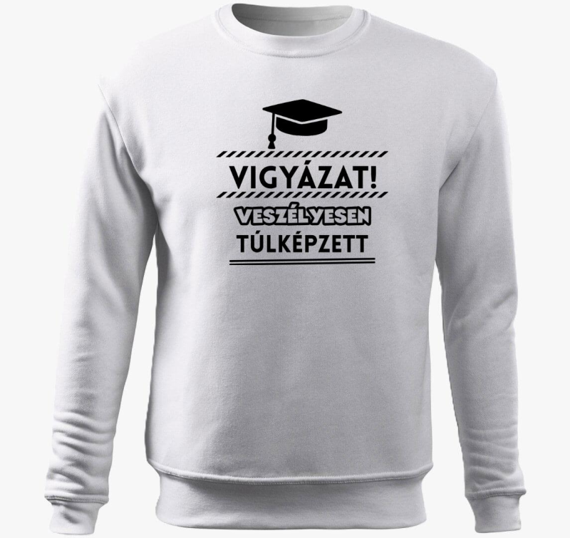 Vigyázat veszélyesen túlképzett belebújós pulóver