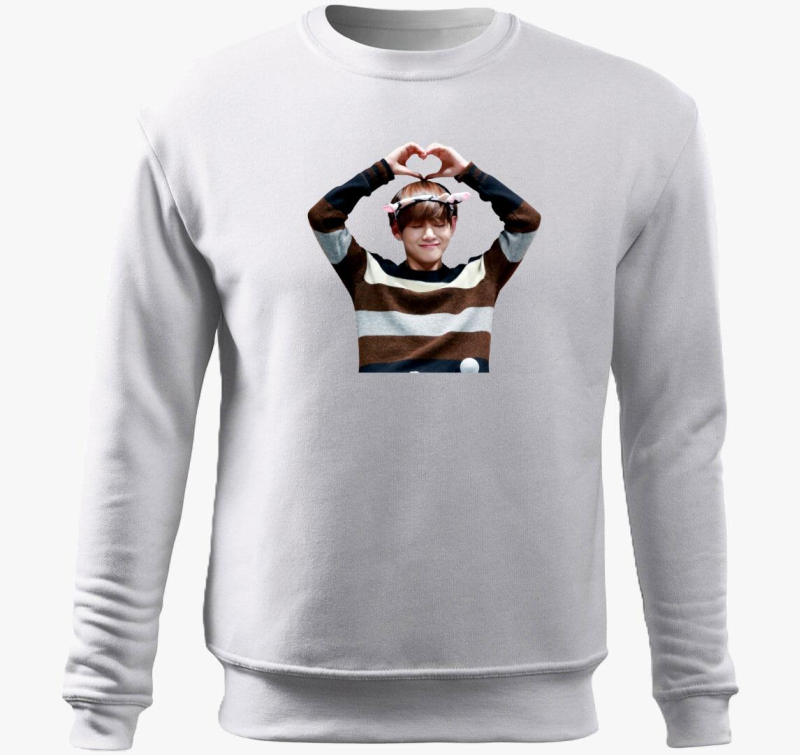 BTS belebújós pulóver