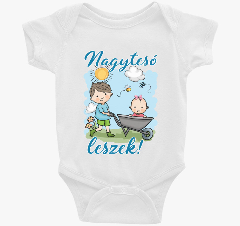 Nagytesó leszek, kisfiú tol talicskán kislányt body