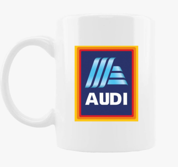 Audi bolt vicces bög