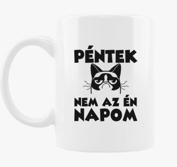 Péntek nem az én napom bögre
