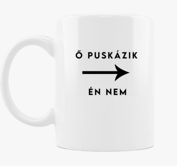 Ő puskázik bögre