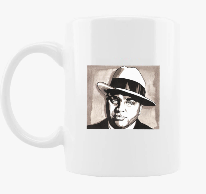 Sebhelyesarcú bögre