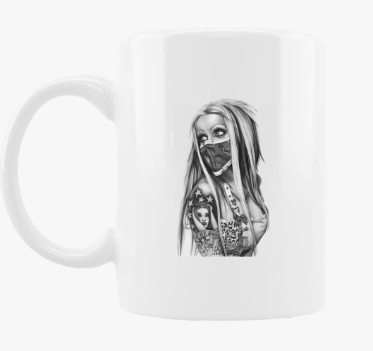 Tetovált csajos bögre