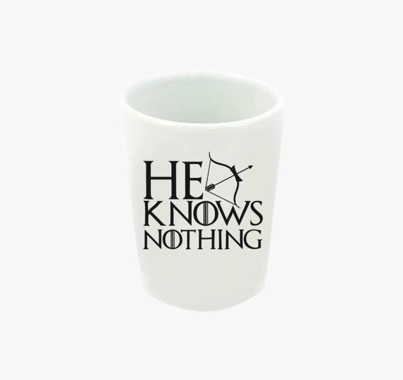 He knows nothing feles pohár