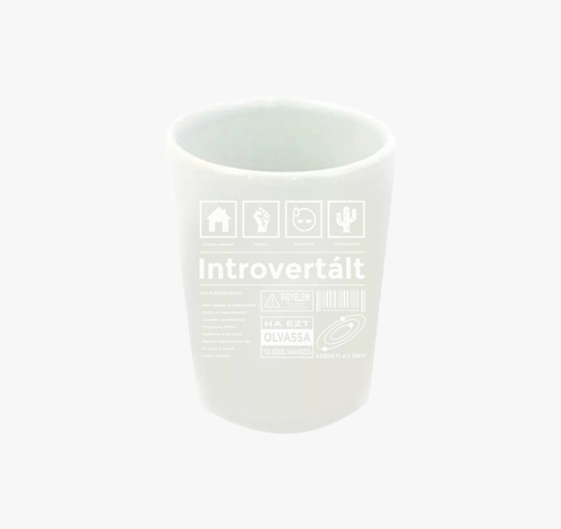Introvertált vicces feles pohár