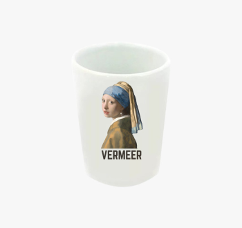 Lány gyöngy fülbeval...