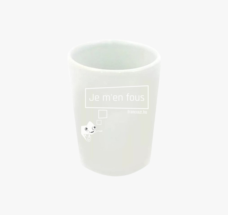Nem érdekel! fehér feliratú feles pohár