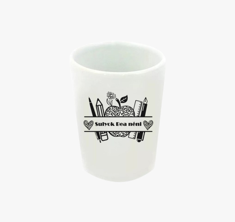 Tanáros egyedi név feles pohár
