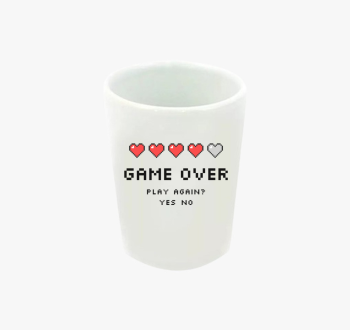 Game over akarsz újr...