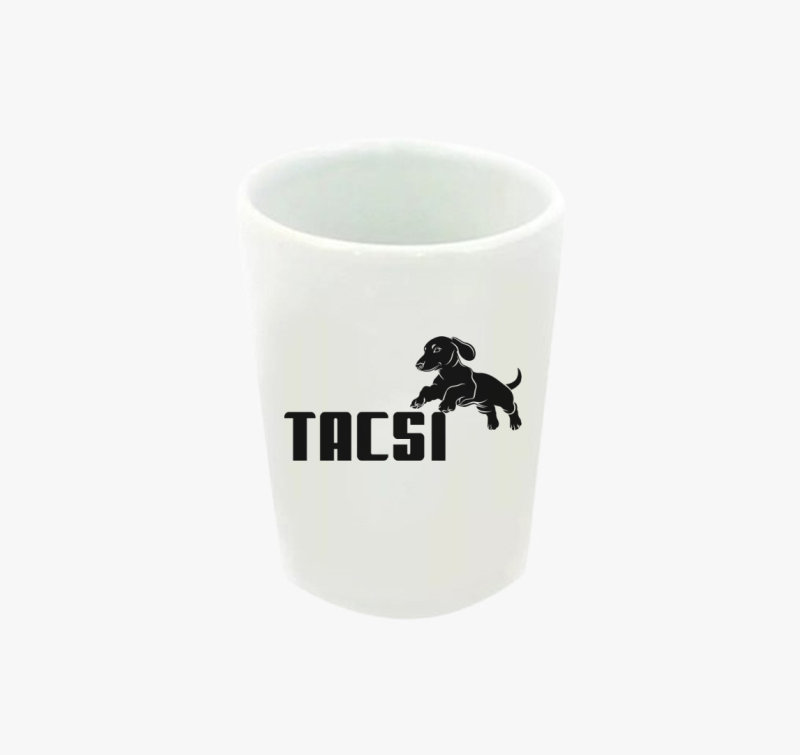 Tacsi márka pumás feles pohár