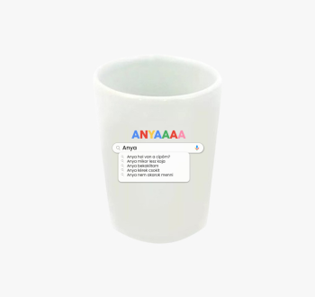 Anya a mindentudó fe...