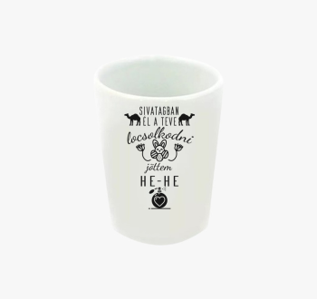 Sivatagban él a teve...