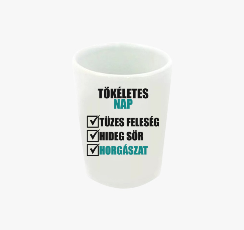 Tökéletes nap a horgászatra feles pohár
