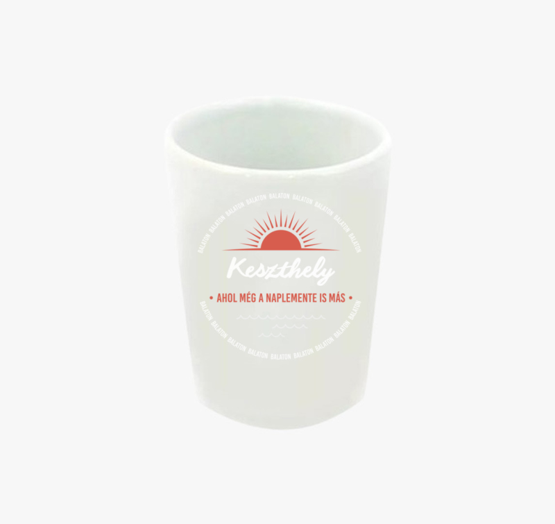 Keszthely, ahol még a naplemente is más feles pohár