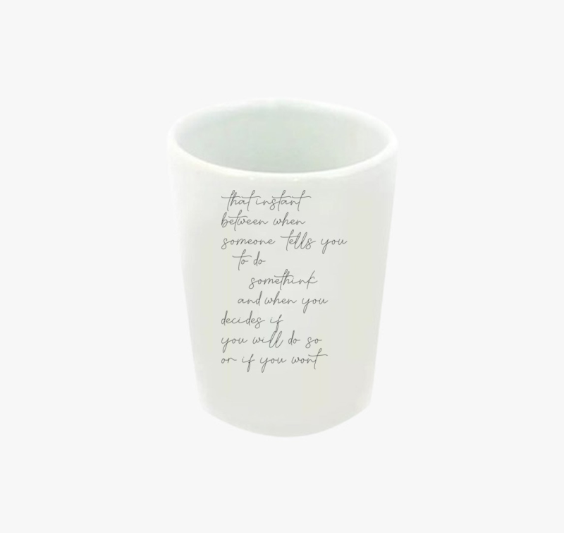 Feliratos feles pohár