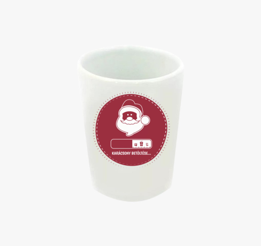 Karácsony betöltése feles pohá...