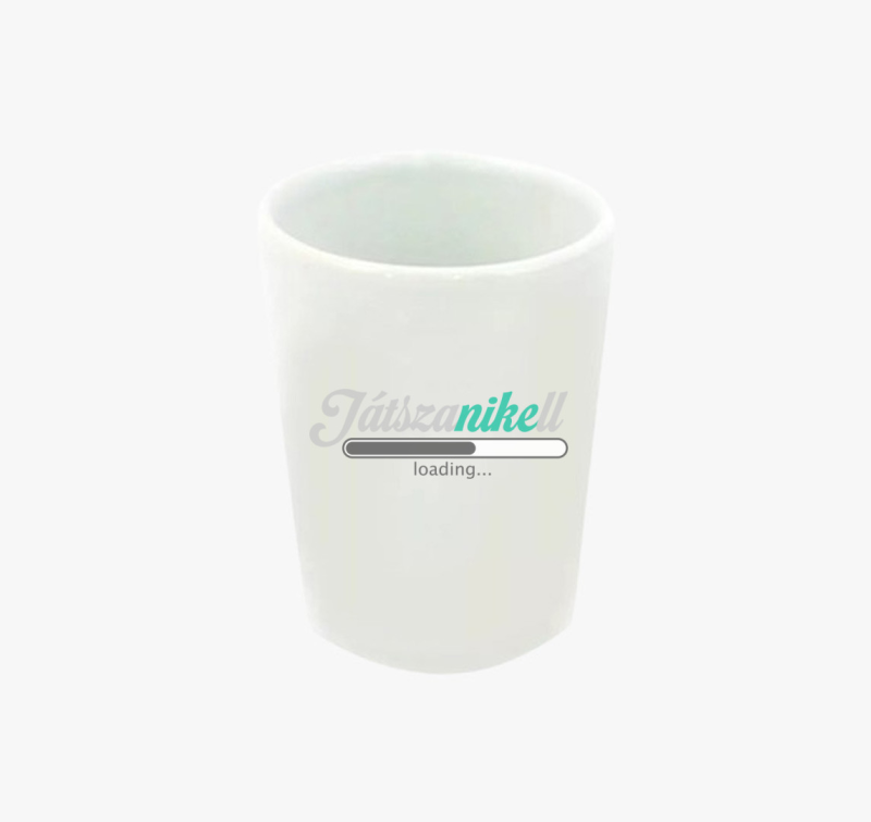 Játszani kell feles pohár