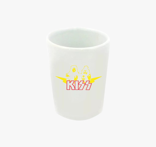 Kiss feles pohár