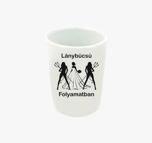 Lánybúcsú folyamatban menyassz...