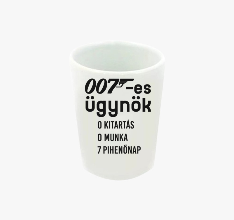 007-es ügynök pihenőnap feles pohár