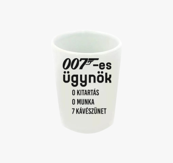 007-es ügynök kávész...