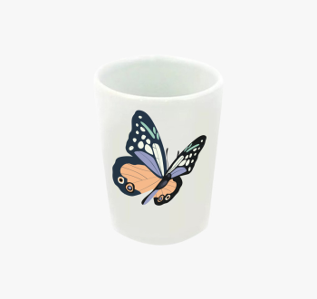 Gyönyörű pillangó fe...