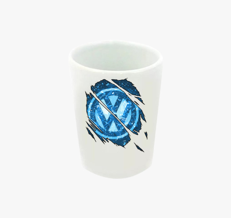 Repedezett Volkswagen feles pohár