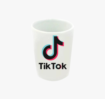 TikTok feles pohár