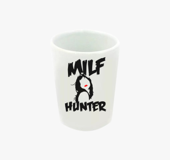 MILF Hunter feles po