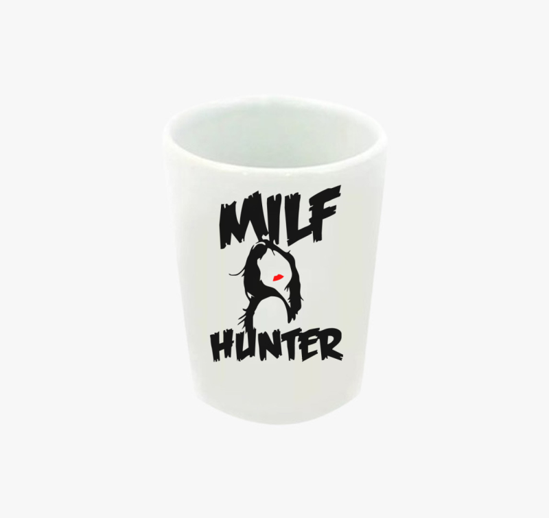 MILF Hunter feles pohár