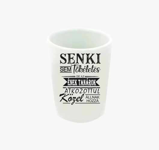 Énektanár feles pohár