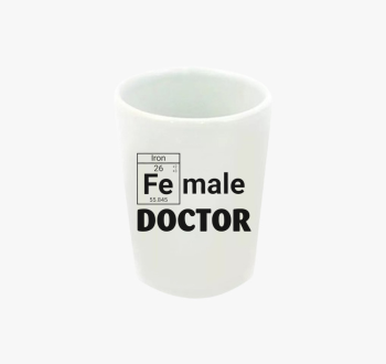 Doktornős feles pohá