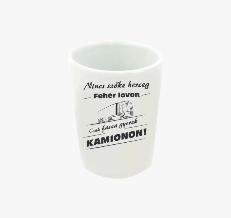 Kamion sofőr feles pohár
