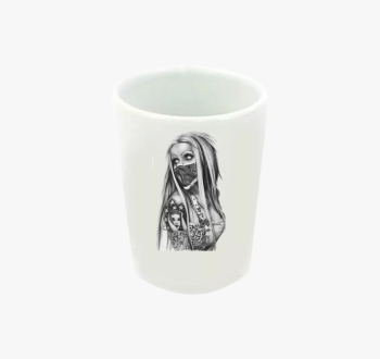 Tetovált csajos fele