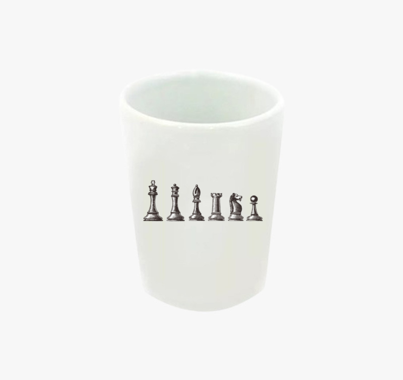 Sakkfigurás feles pohár