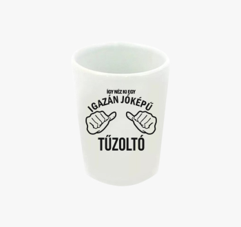 Jóképű tűzoltó feles...