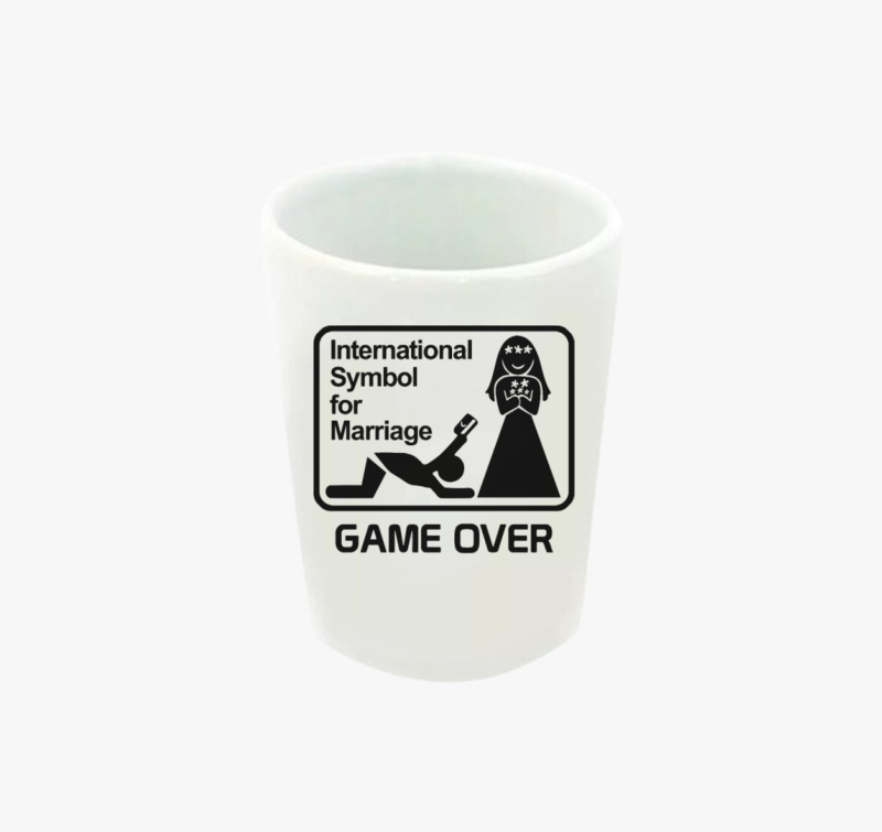 Nemzetközi Game Over legénybúcsú feles pohár