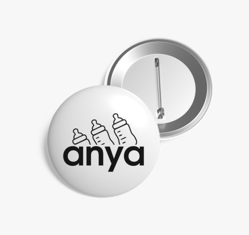 Anya cumisüveg kitűző