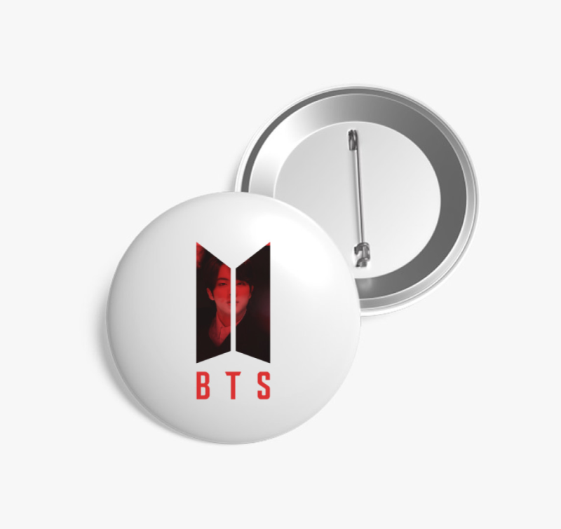 Kim Seok Jin kitűző