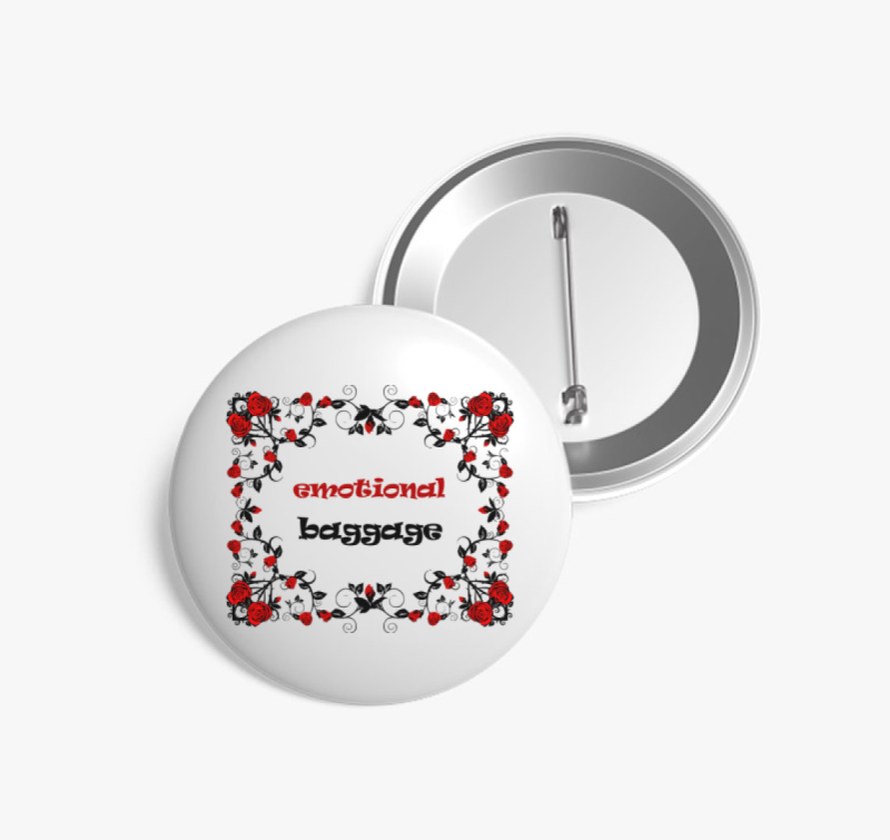 Emotional baggage kitűző