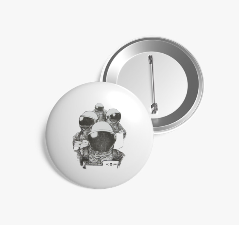 Űrhajósok kitűző