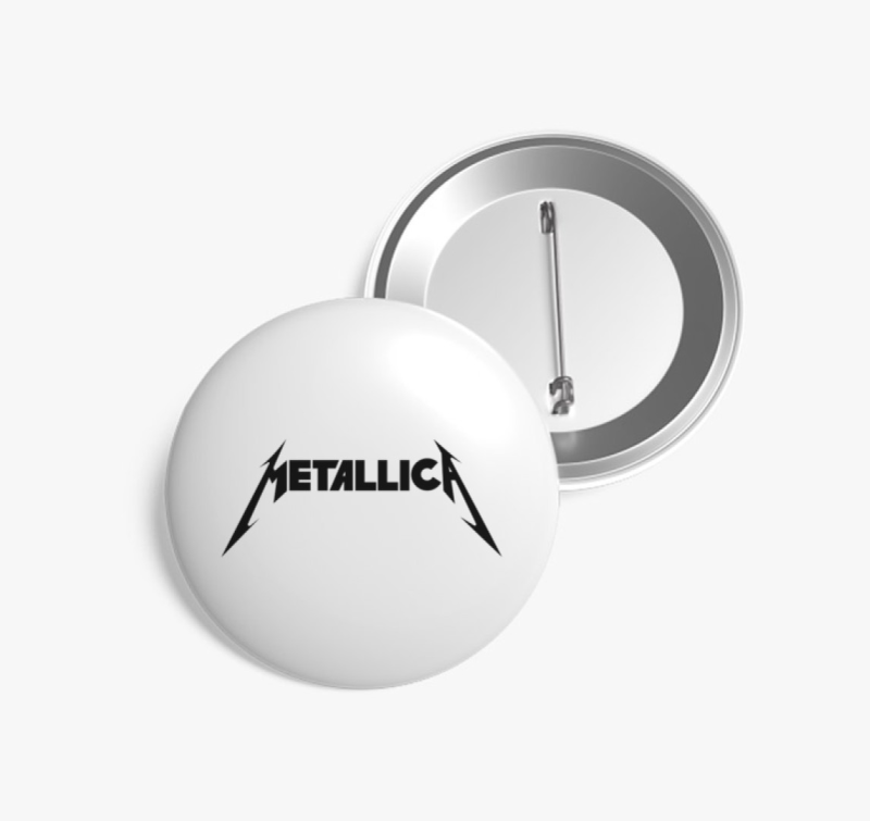 Metallica kitűző