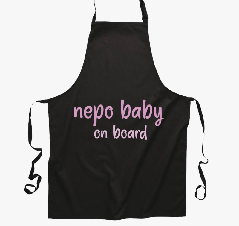 Nepo baby on board (rózsaszín) feliratos kötény