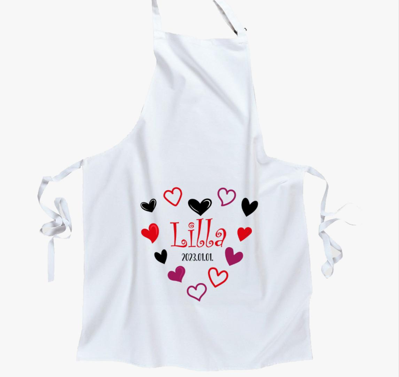Egyedi neves, évszámos szivecskés kötény