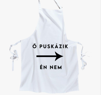 Ő puskázik kötény