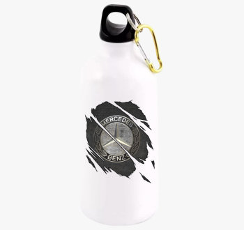 Repedezett Mercedes ...