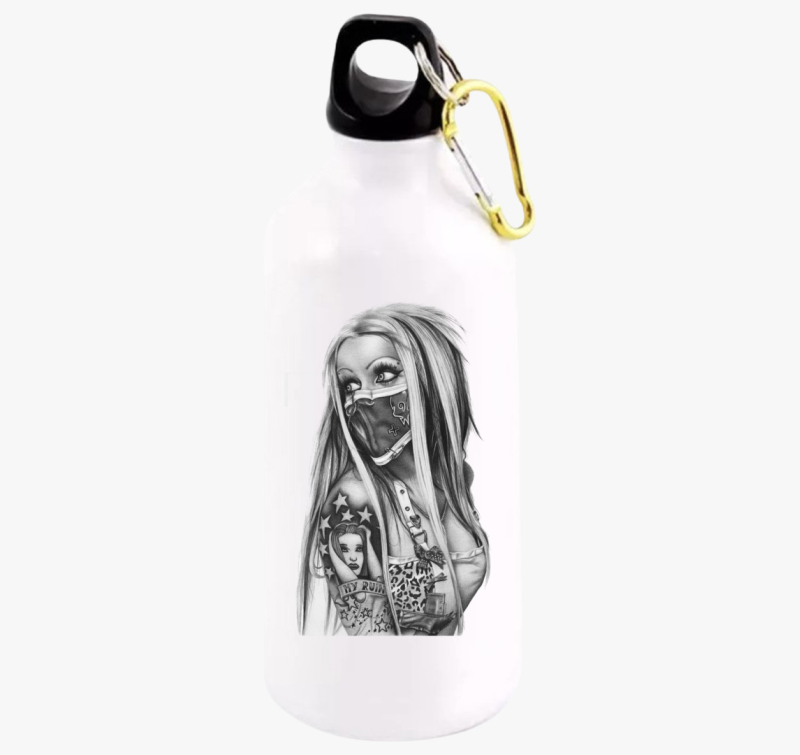 Tetovált csajos kulacs