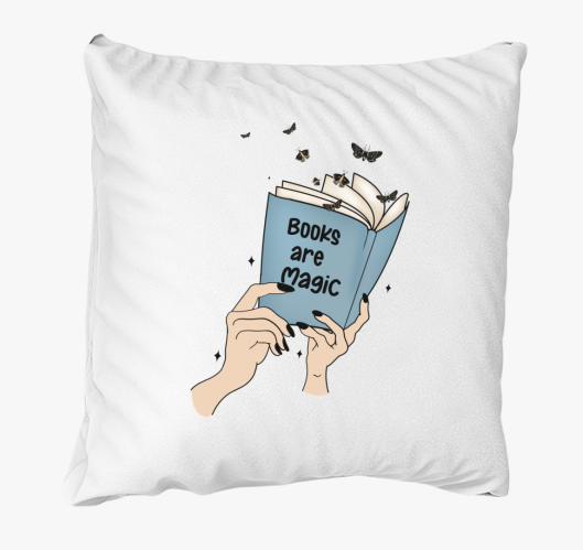 Books are magic párna