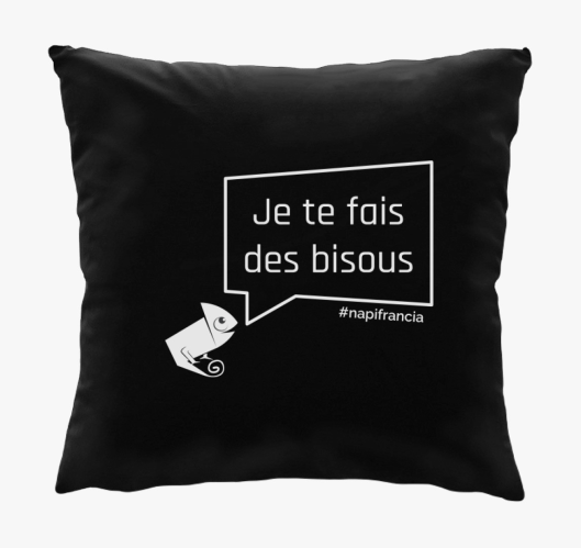 Puszillak! fehér feliratú párn...